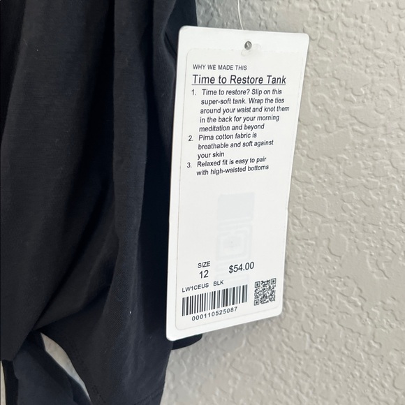 NWT Lululemon Time to Restore Tank In Black. Size 12 - Picture 5 of 10